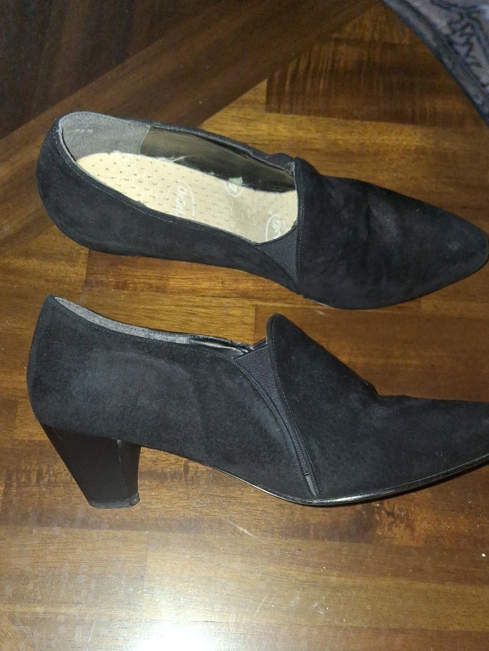 Black Vintage Suede Mid Heel Slip-On Dress Shoes